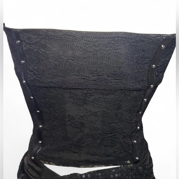 Black Lace Belt Buckle and Studded Tube Top - Picture 5 of 8